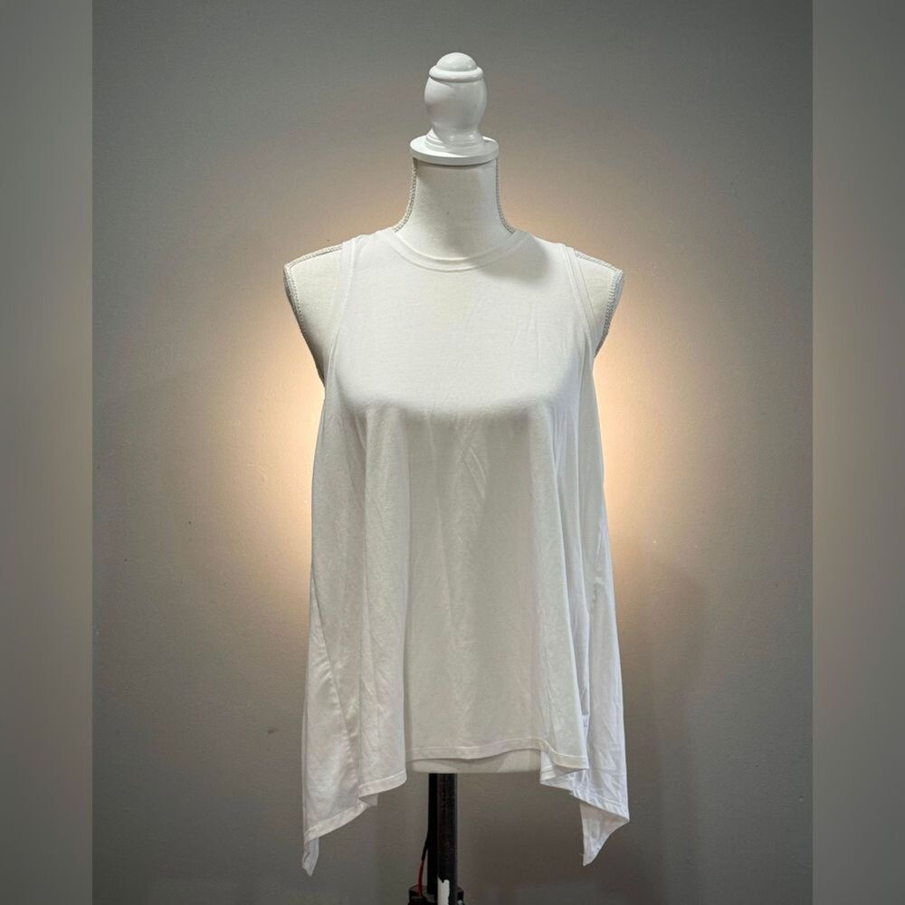 White GAP Fit Sleeveless Tank Size S EUC